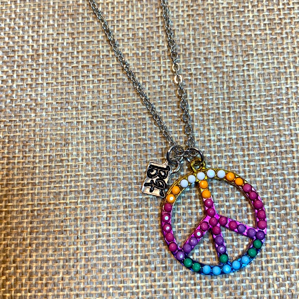 Urbanology Peace Sign Necklace - Picture 1 of 5